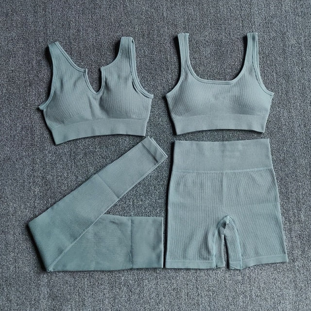 Chloe - Ultimate Workout Set (4 Pieces)